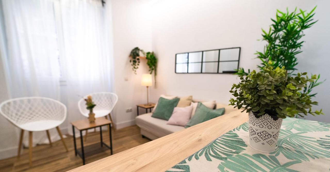 2 A 6 Pax Museos Y Ronda De Atocha Apartment Madrid Exterior photo