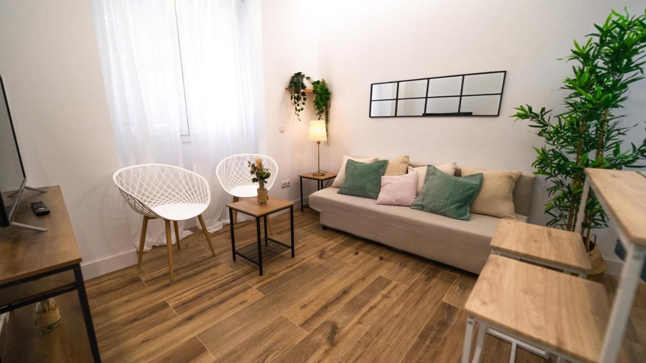2 A 6 Pax Museos Y Ronda De Atocha Apartment Madrid Exterior photo